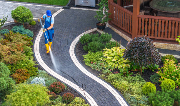 Why Choose Our Certified Pressure Washing Experts for Your Project Needs in El Paso De Robles, CA?